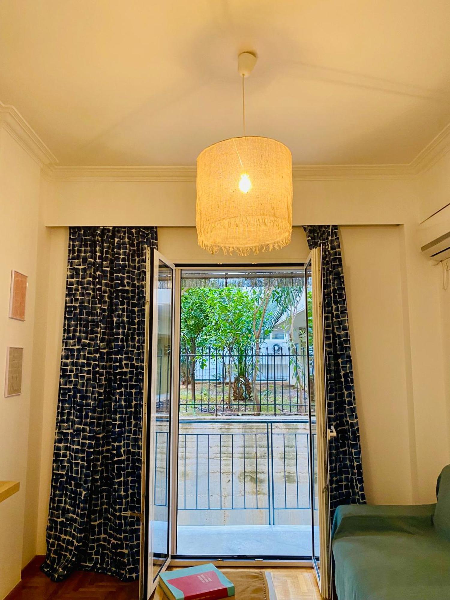 Antinoros Inn, Stylish Apartment,3' To Metro Atenas Exterior foto