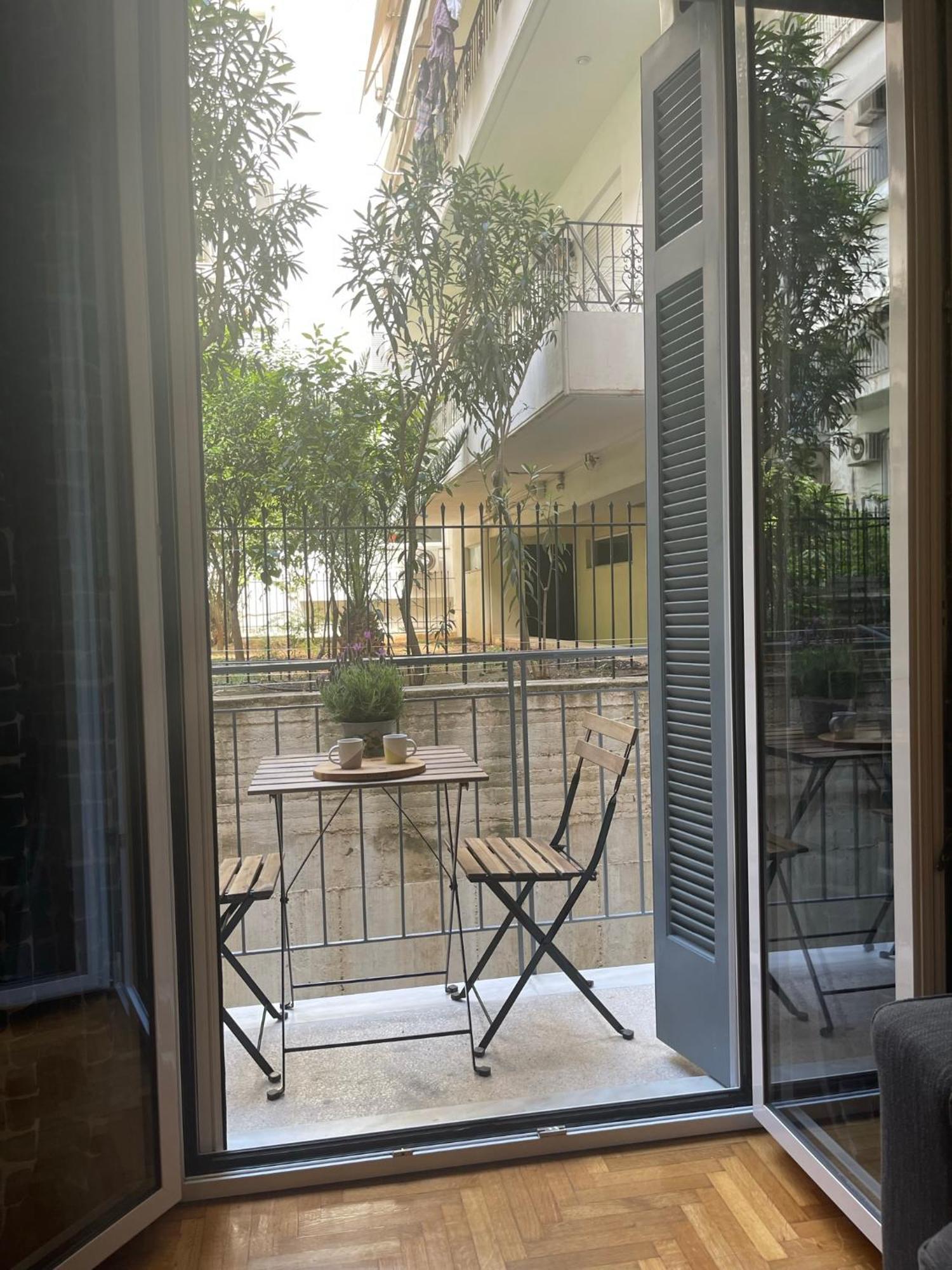 Antinoros Inn, Stylish Apartment,3' To Metro Atenas Exterior foto